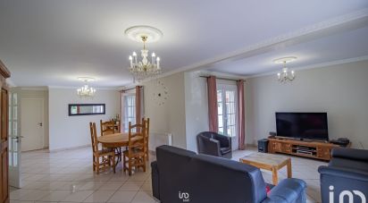 Maison 7 pièces de 150 m² à Aubergenville (78410)