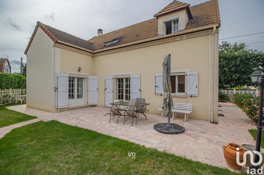 Maison 7 pièces de 150 m² à Aubergenville (78410)