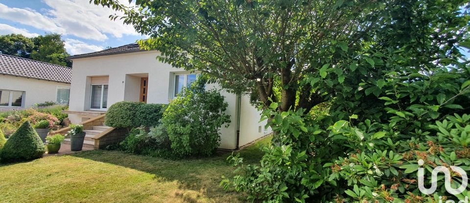 Maison 7 pièces de 288 m² à Creutzwald (57150)