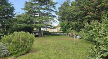 House 4 rooms of 126 m² in Saint-Just-Luzac (17320)