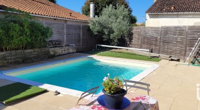 Village house 7 rooms of 165 m² in La Vergne (17400)