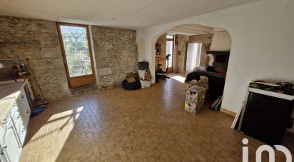 Maison traditionnelle 10 pièces de 337 m² à Saint-Martin-du-Puy (33540)