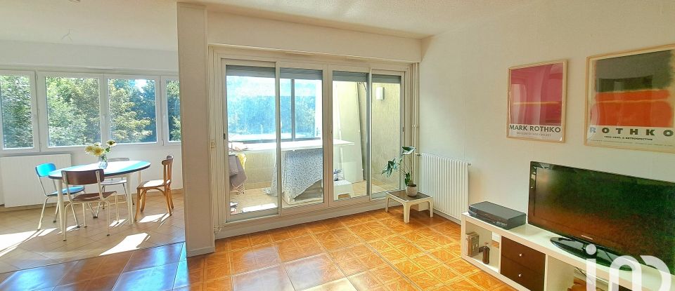 Appartement 4 pièces de 90 m² à Massy (91300)