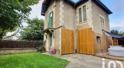 Traditional house 5 rooms of 113 m² in Salles (33770)