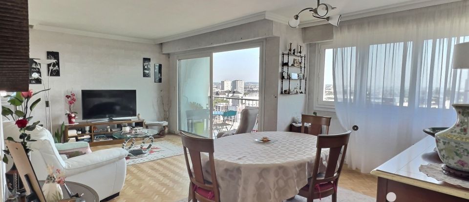 Appartement 4 pièces de 82 m² à Tours (37000)