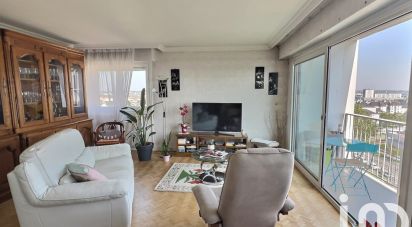 Appartement 4 pièces de 82 m² à Tours (37000)