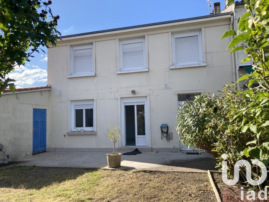 Maison 6 pièces de 87 m² à Rochefort (17300)