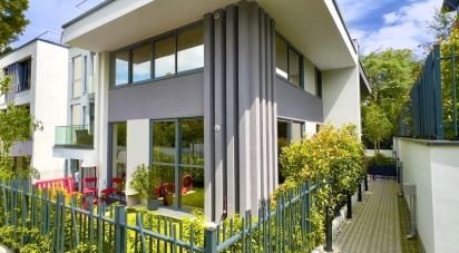 Triplex 5 pièces de 151 m² à Garches (92380)