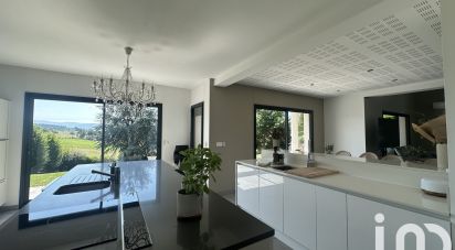 Maison 8 pièces de 215 m² à Saint-Étienne (42230)