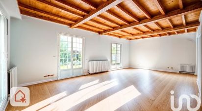 Maison 7 pièces de 178 m² à Estrées (59151)