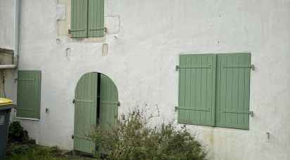 Traditional house 3 rooms of 50 m² in Sainte-Marie-de-Ré (17740)