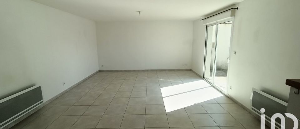 Maison 5 pièces de 92 m² à Nueil-les-Aubiers (79250)