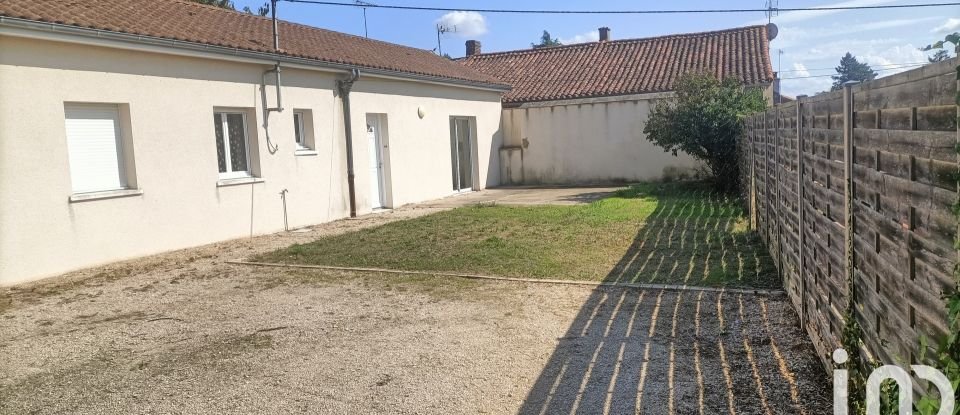 Maison 5 pièces de 92 m² à Nueil-les-Aubiers (79250)