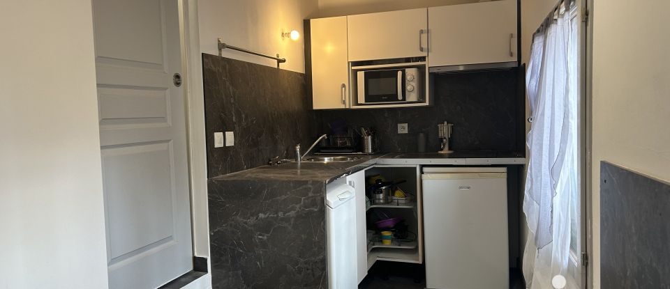 Appartement 1 pièce de 25 m² à Toulon (83200)