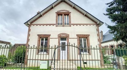 Maison 3 pièces de 94 m² à Château-Renard (45220)