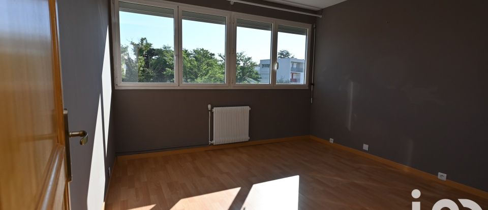 Apartment 4 rooms of 76 m² in Grigny (69520)