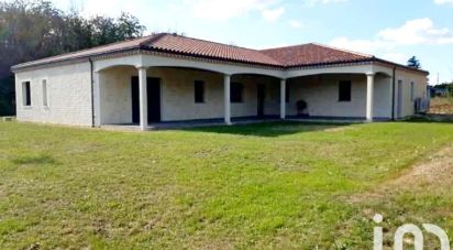 Maison traditionnelle 5 pièces de 180 m² à La Chapelle-Aubareil (24290)