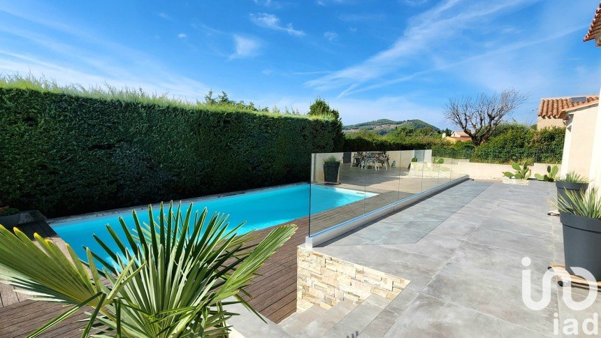 Maison traditionnelle 5 pièces de 124 m² à Le Castellet (83330)