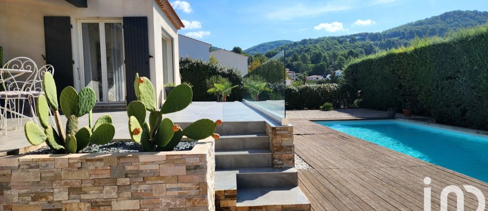 Traditional house 5 rooms of 124 m² in Le Castellet (83330)