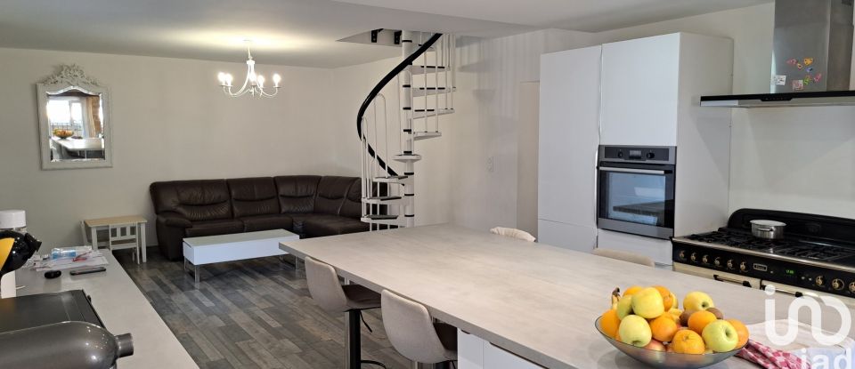 Immeuble de 283 m² à Orsan (30200)