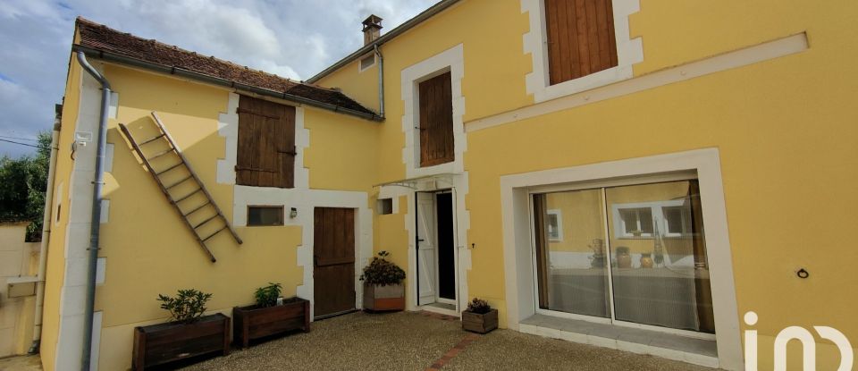 Maison de village 11 pièces de 278 m² à Chevannes (89240)