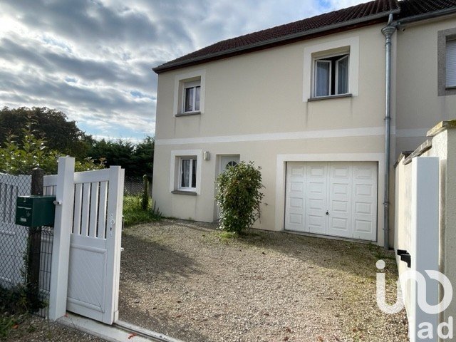 Maison 5 pièces de 94 m² à Fleury-les-Aubrais (45400)