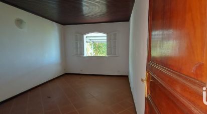 Apartment 4 rooms of 142 m² in Saint-Leu (97416)