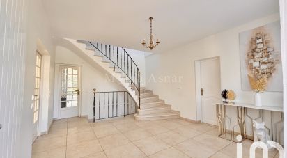 Maison traditionnelle 8 pièces de 295 m² à Savigny-sur-Orge (91600)