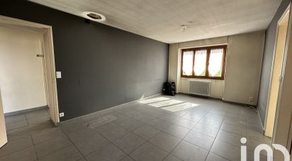 Traditional house 3 rooms of 76 m² in Gron (18800)