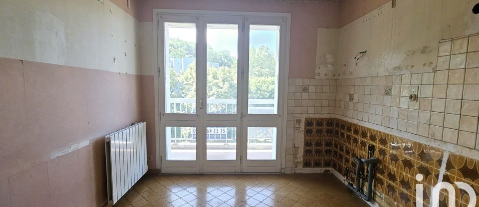 Apartment 3 rooms of 63 m² in Chambéry (73000)