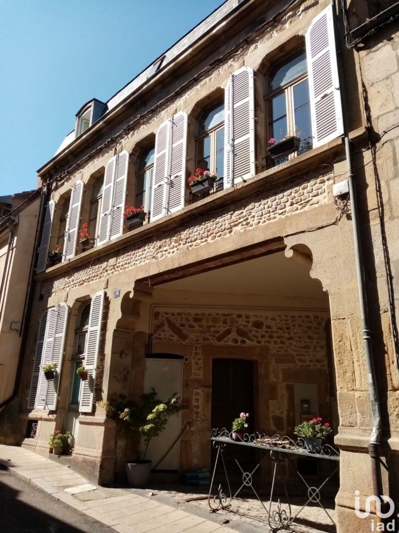 Building in Autun (71400) of 185 m²