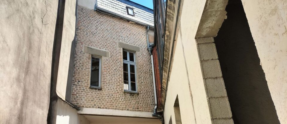 Building in Autun (71400) of 185 m²