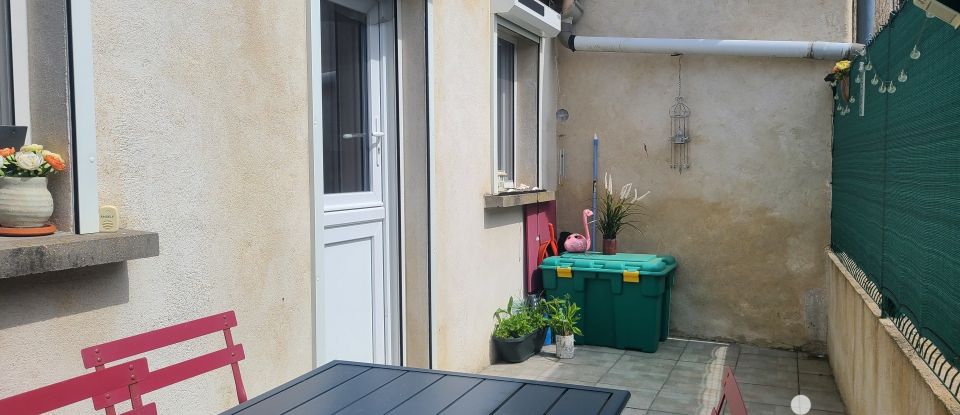 Village house 4 rooms of 120 m² in Saint-Laurent-de-Lin (37330)