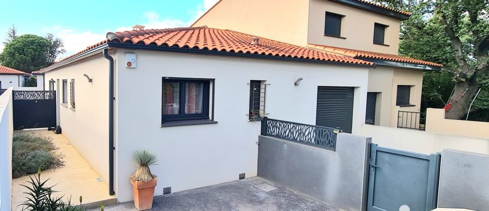 Maison 4 pièces de 100 m² à Thuir (66300)