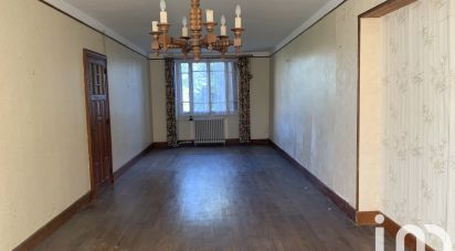 House 5 rooms of 137 m² in Savigny (52500)