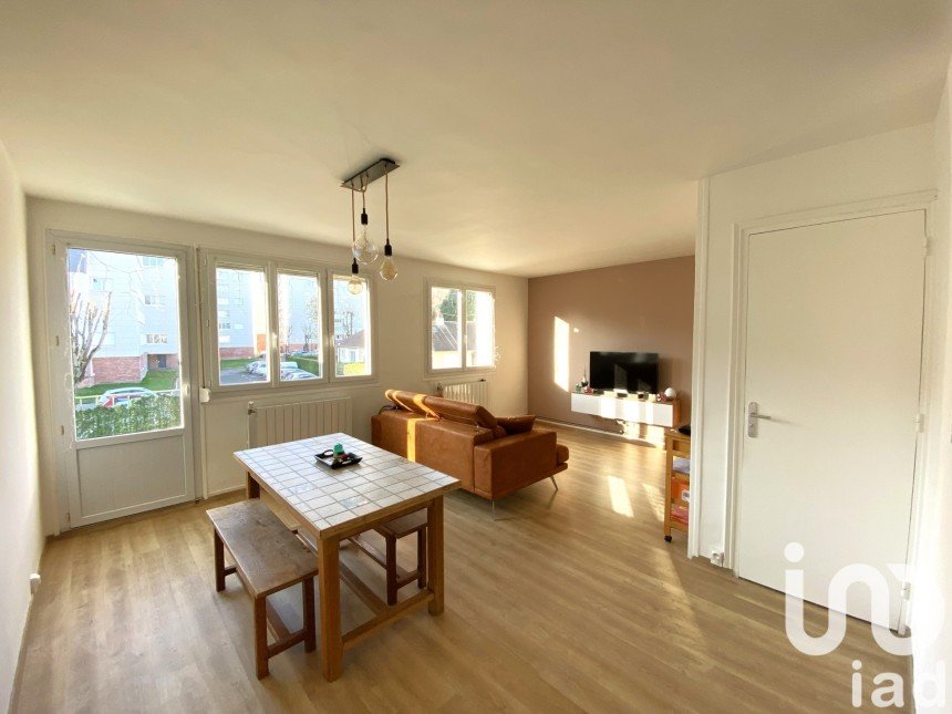 Apartment 3 rooms of 65 m² in Maromme (76150)