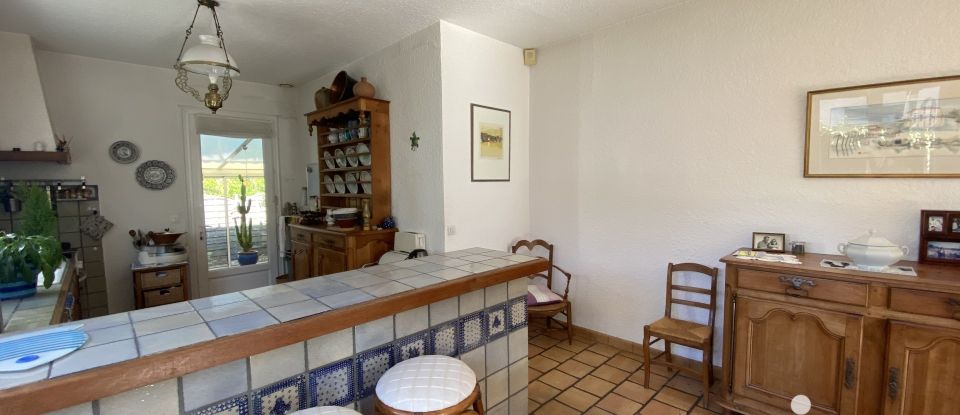 Traditional house 4 rooms of 95 m² in Royan (17200)