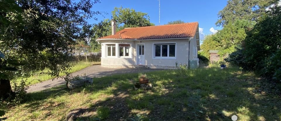 Maison traditionnelle 4 pièces de 95 m² à Royan (17200)