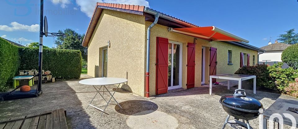 Maison traditionnelle 4 pièces de 107 m² à Vonnas (01540)