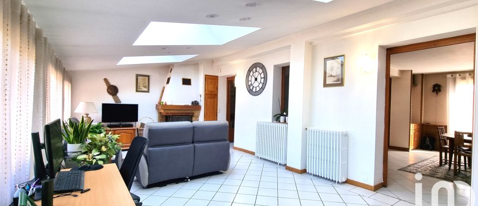 Maison 7 pièces de 140 m² à Villeneuve-le-Roi (94290)