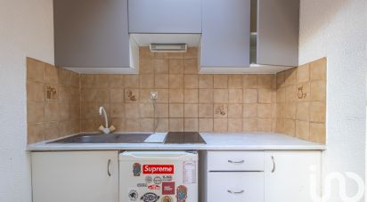 Appartement 2 pièces de 38 m² à Bordeaux (33800)