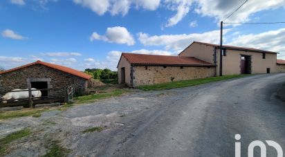 Longère 5 pièces de 217 m² à Saint-Mesmin (85700)