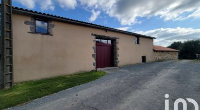 Longère 5 pièces de 217 m² à Saint-Mesmin (85700)