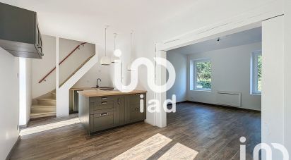 House 4 rooms of 71 m² in Saint-Étienne-au-Mont (62360)