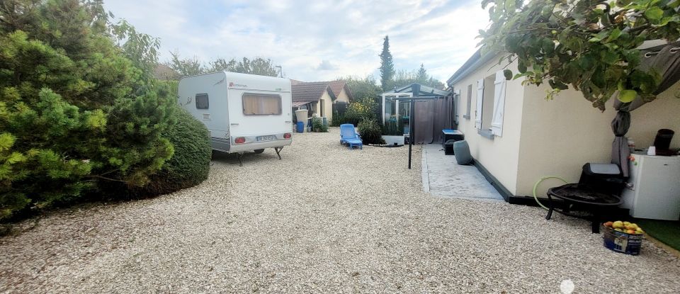 Pavilion 6 rooms of 125 m² in Saint-Germain (10120)