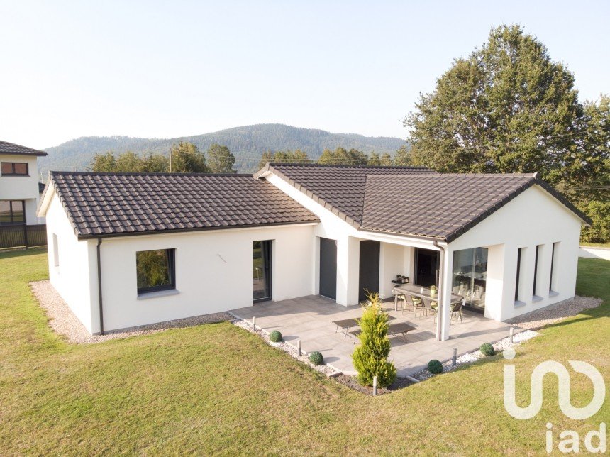 Maison 6 pièces de 140 m² à Moyenmoutier (88420)