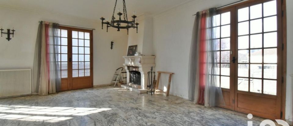 Maison 6 pièces de 146 m² à Bourg-lès-Valence (26500)