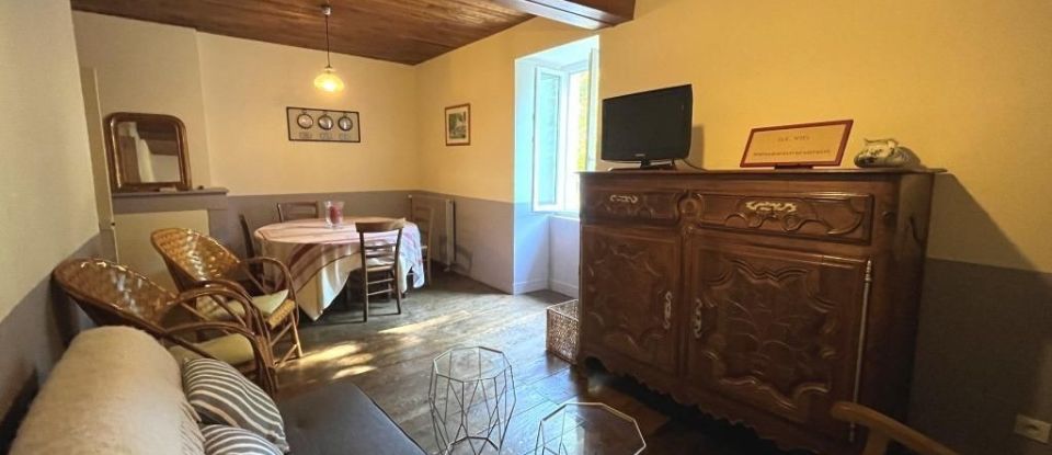 House 4 rooms of 114 m² in BRANTÔME (24310)