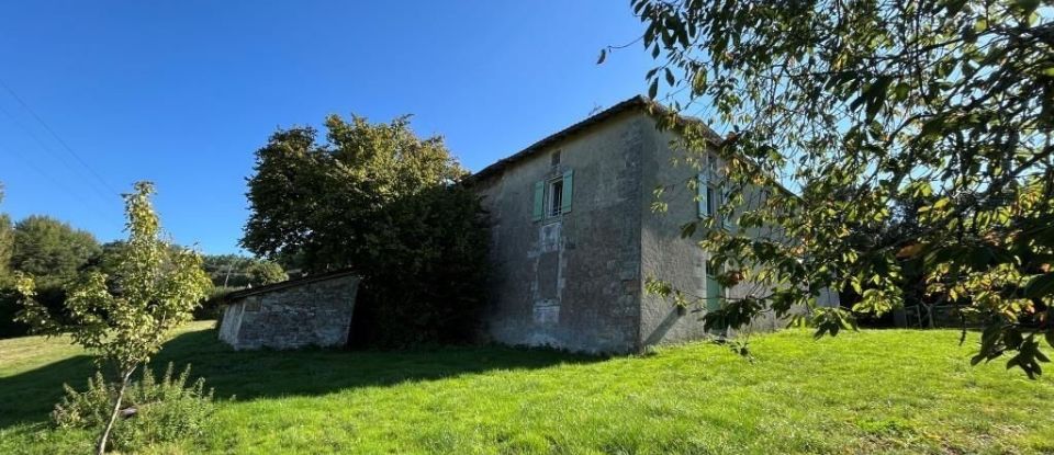 Maison 4 pièces de 114 m² à BRANTÔME (24310)