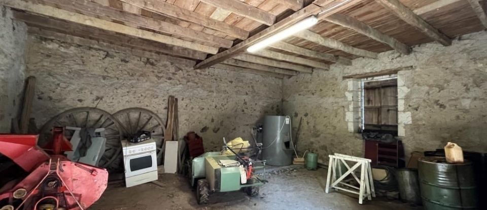 Maison 4 pièces de 114 m² à BRANTÔME (24310)